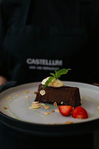 Restoran Wine and Restaurant Castellum - Slika 14